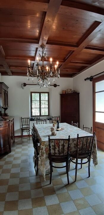 Essplatz in der Villa Emma