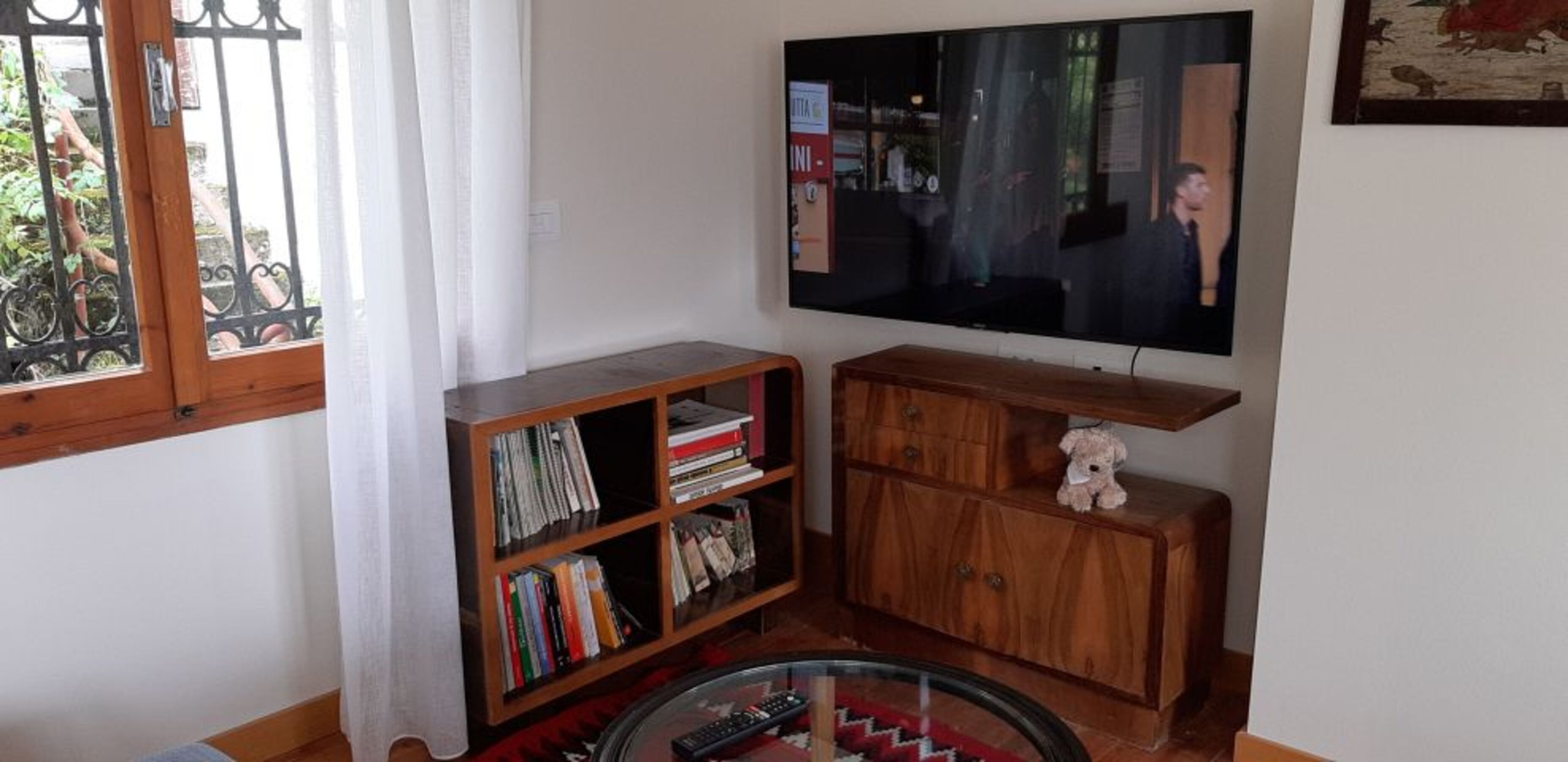 TV und Bücherei