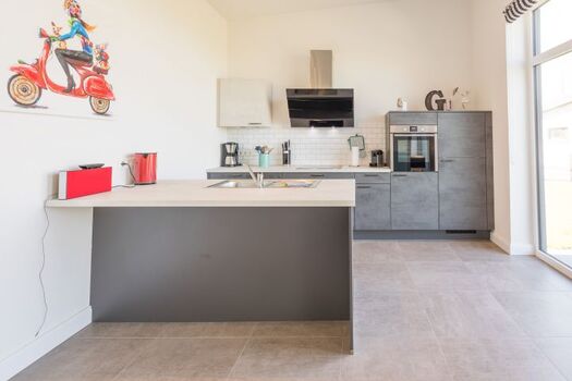 Georgs Huis - Moderne, helle Küche 