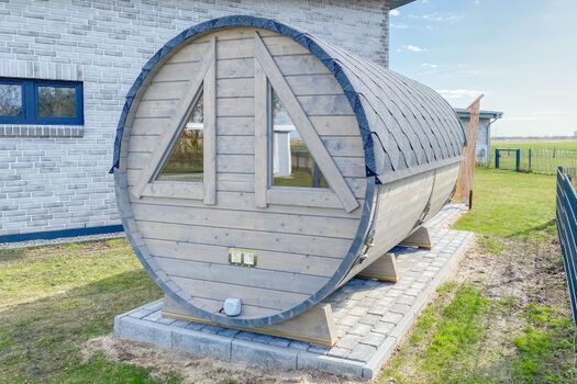 Georgs Huis - Eigene Fasssauna im Garten 