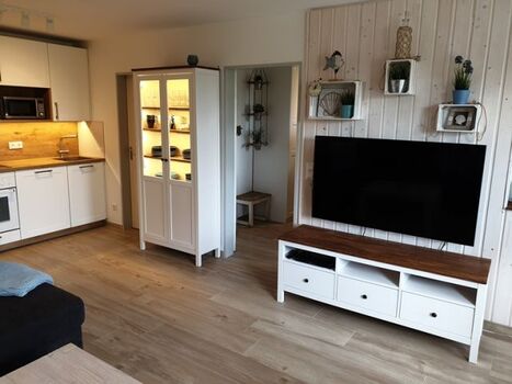 Blick Fernseher Bretterbude