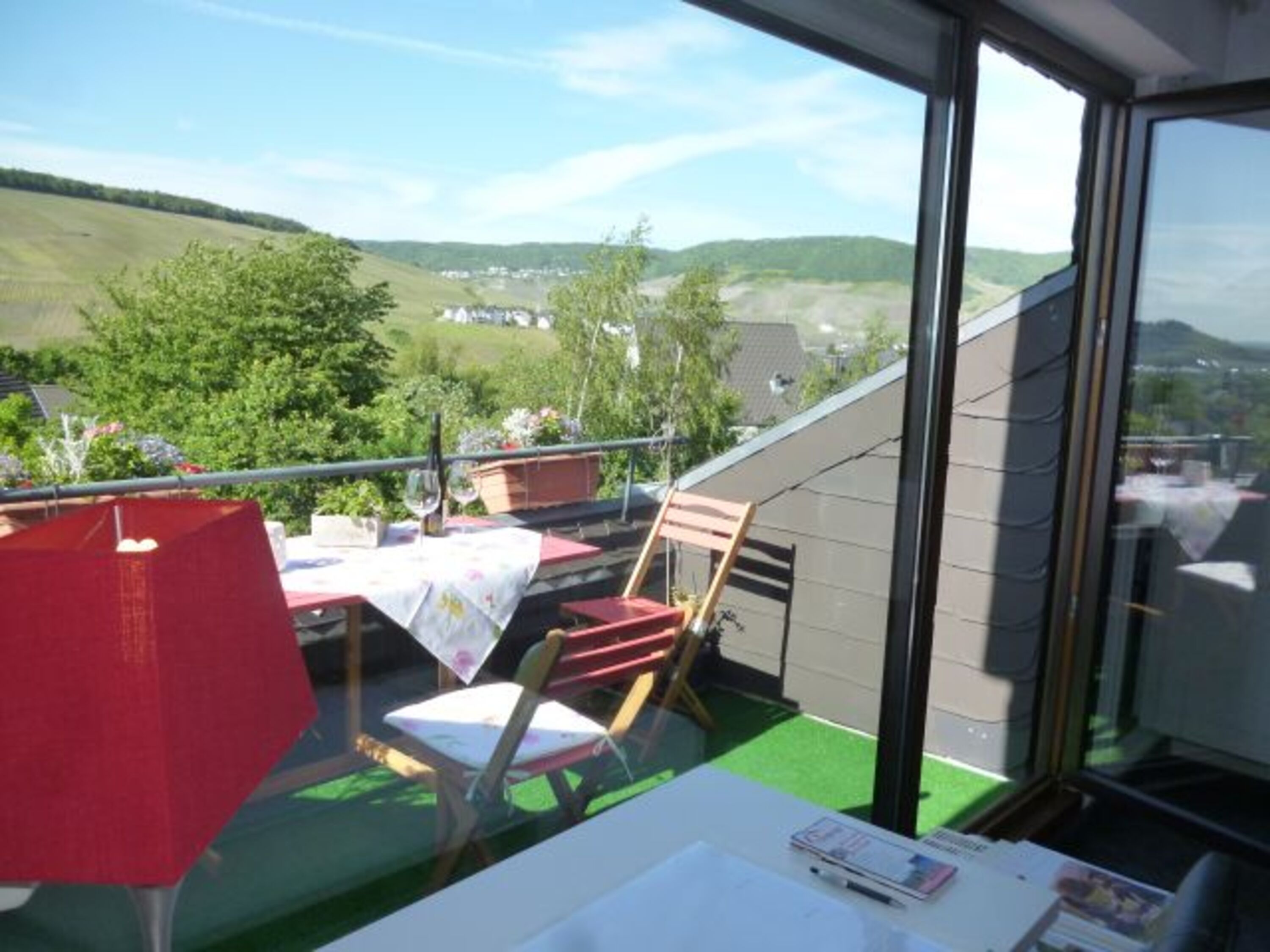 Blick zum Bernkasteler Stadtteil Kues