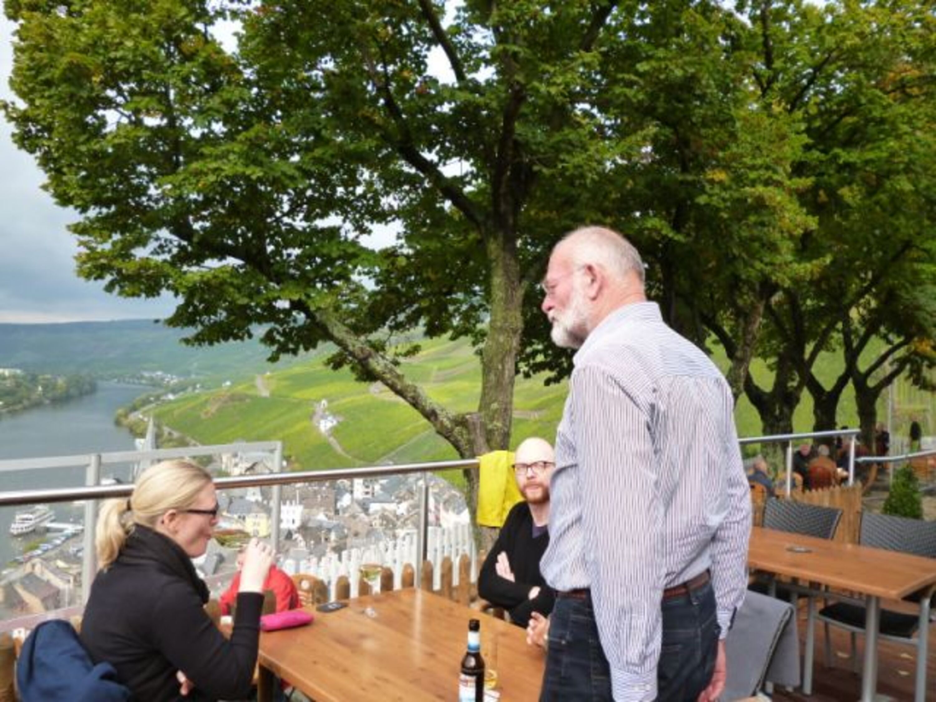 Rast am Schützenhaus mit Blick auf Bernkastel